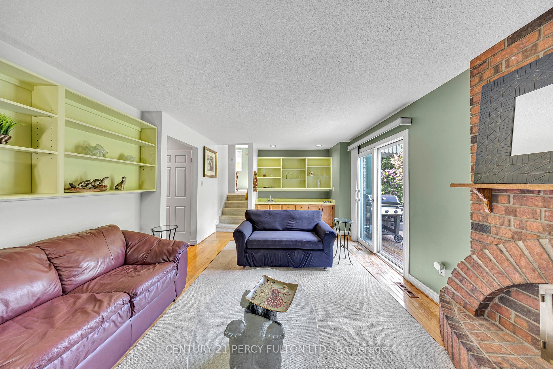 Photo 16 of 122 Wootten Way N, Markham, Markham Village — HOMEH