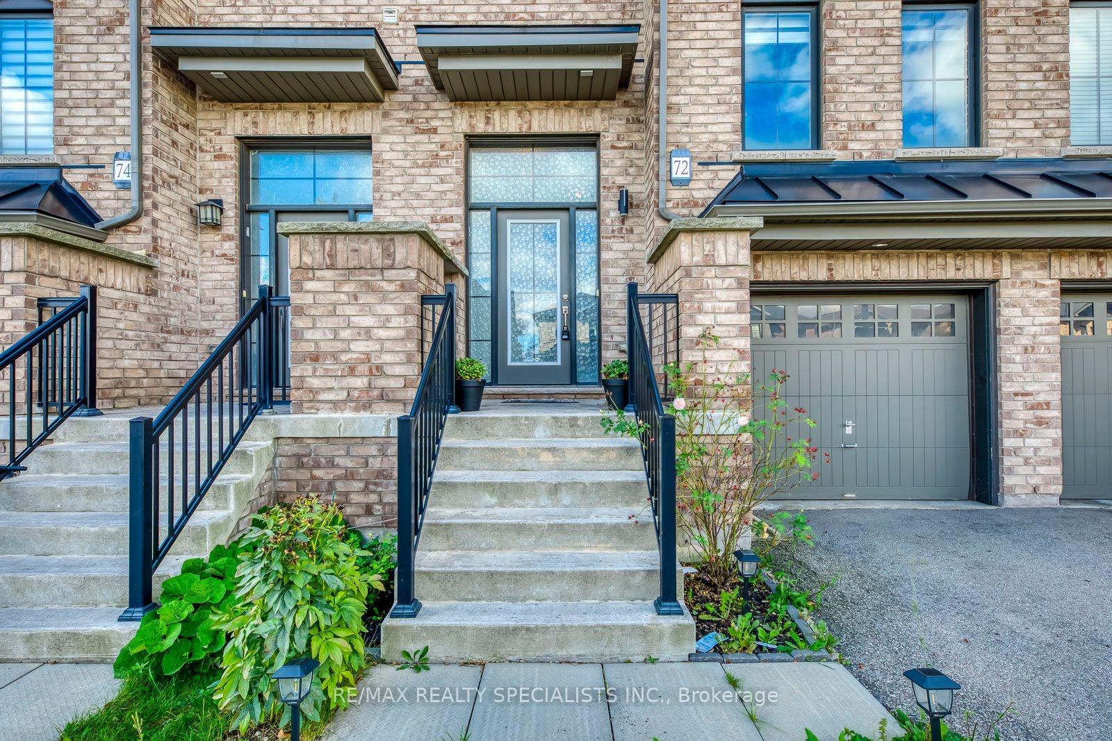 Photo 2 of 72 Crafter Crescent, Hamilton, Stoney Creek — HOMEH