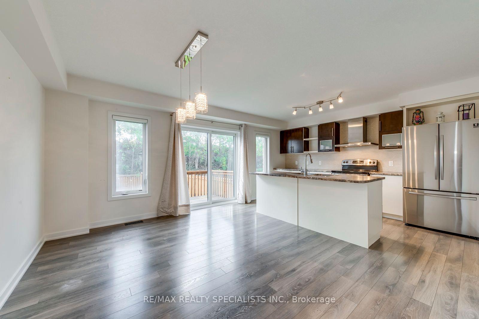 Photo 7 of 72 Crafter Crescent, Hamilton, Stoney Creek — HOMEH
