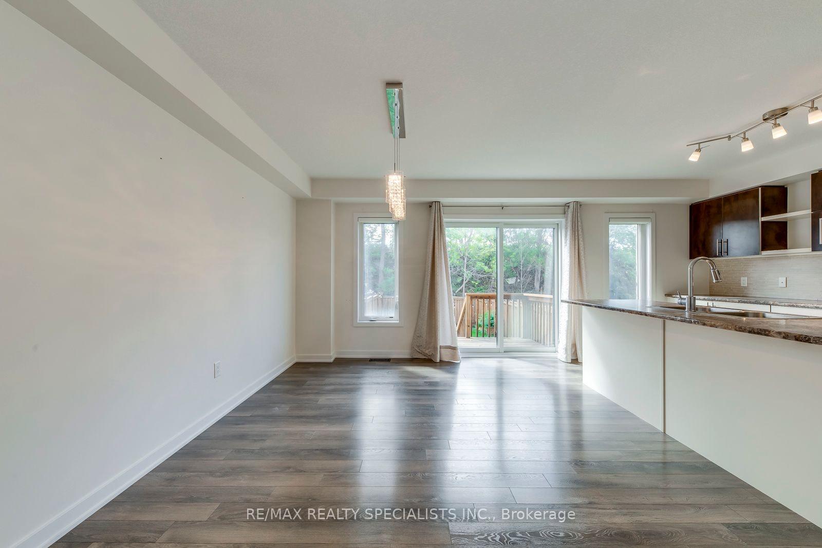 Photo 10 of 72 Crafter Crescent, Hamilton, Stoney Creek — HOMEH