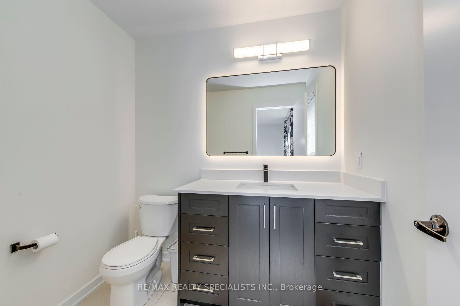 Photo 13 of 72 Crafter Crescent, Hamilton, Stoney Creek — HOMEH