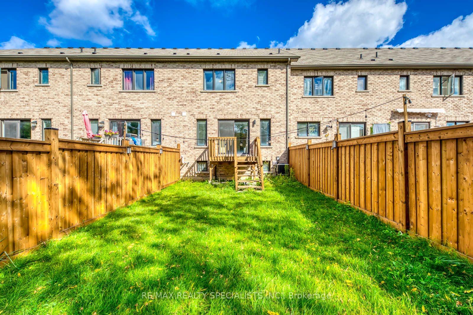 Photo 19 of 72 Crafter Crescent, Hamilton, Stoney Creek — HOMEH
