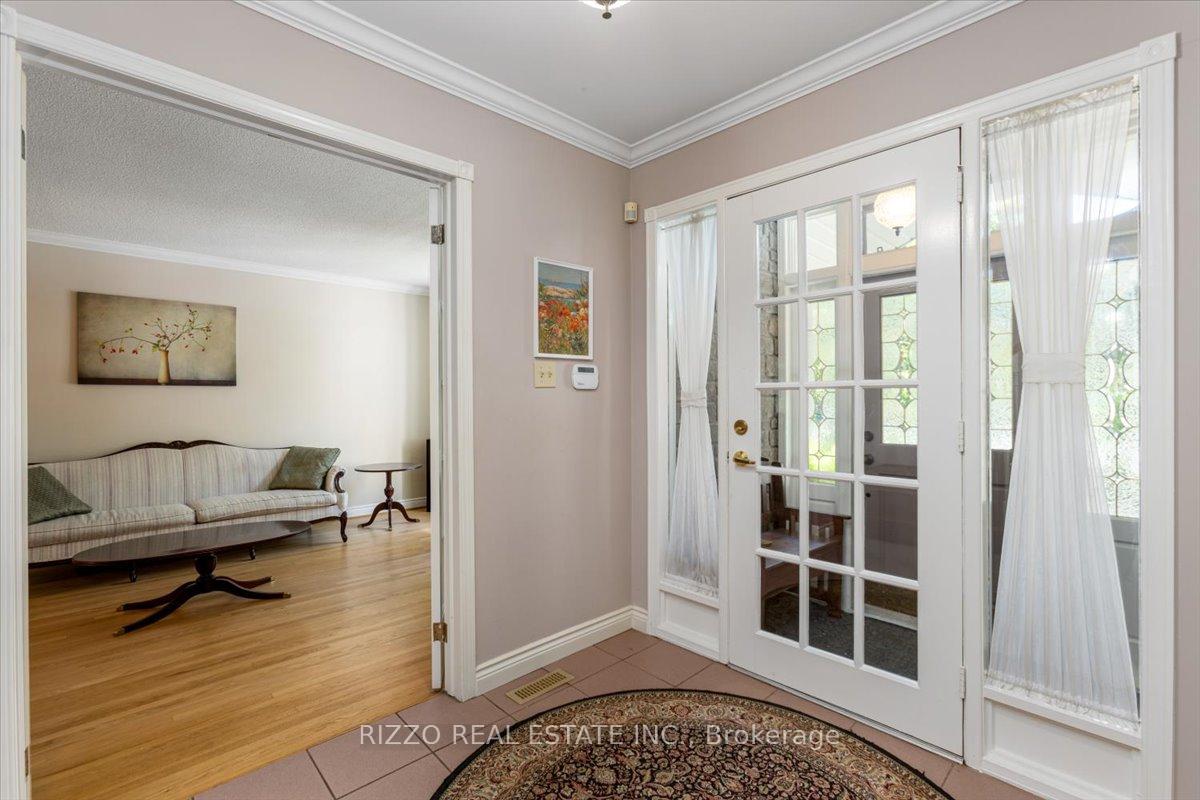 Photo 2 of 77 Chumleigh Crescent, Markham, German Mills — HOMEH