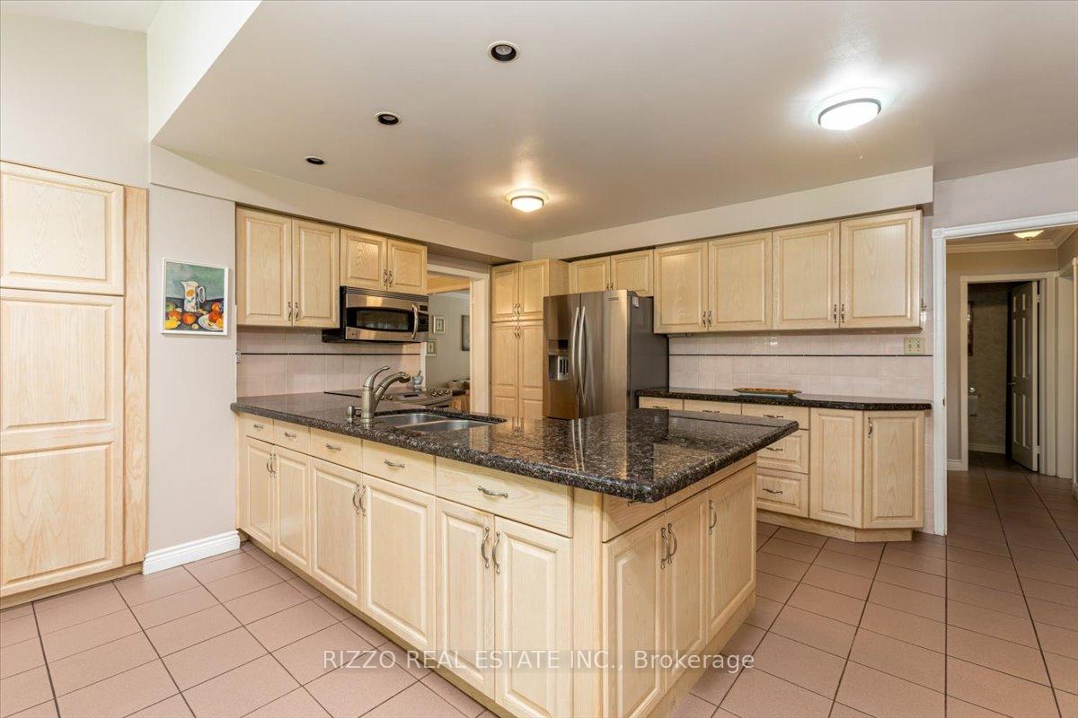 Photo 12 of 77 Chumleigh Crescent, Markham, German Mills — HOMEH