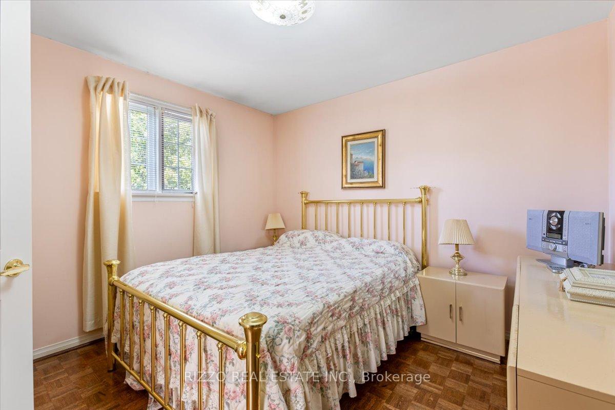 Photo 29 of 77 Chumleigh Crescent, Markham, German Mills — HOMEH