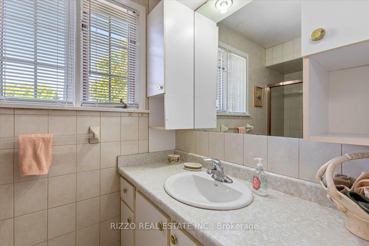 Photo 30 of 77 Chumleigh Crescent, Markham, German Mills — HOMEH