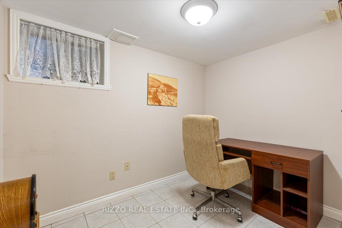 Photo 35 of 77 Chumleigh Crescent, Markham, German Mills — HOMEH