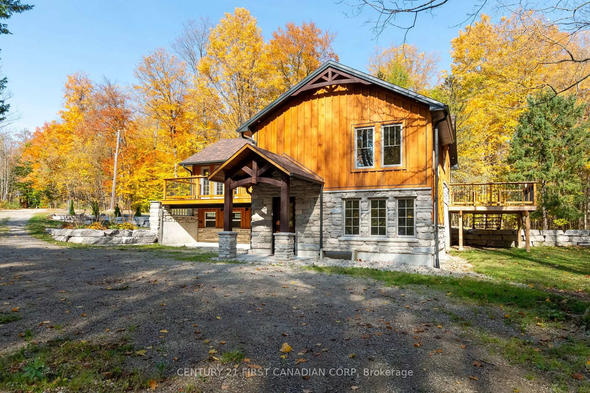 Photo 3 of 10771 Melrose Drive, Middlesex Centre, Rural Middlesex Centre — HOMEH