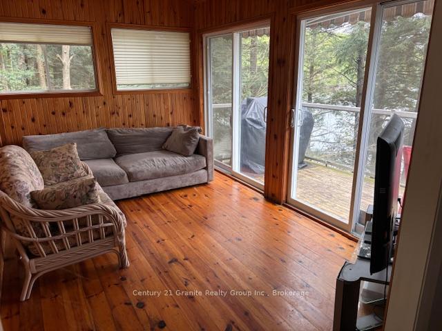 Photo 4 of 1023 Cassia Lane, Minden Hills, Snowdon — HOMEH