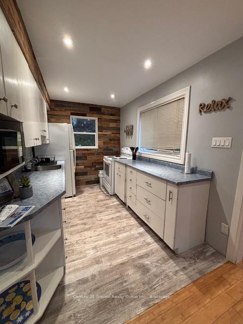 Photo 5 of 1023 Cassia Lane, Minden Hills, Snowdon — HOMEH