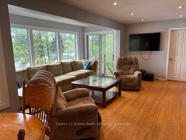 Photo 10 of 1023 Cassia Lane, Minden Hills, Snowdon — HOMEH
