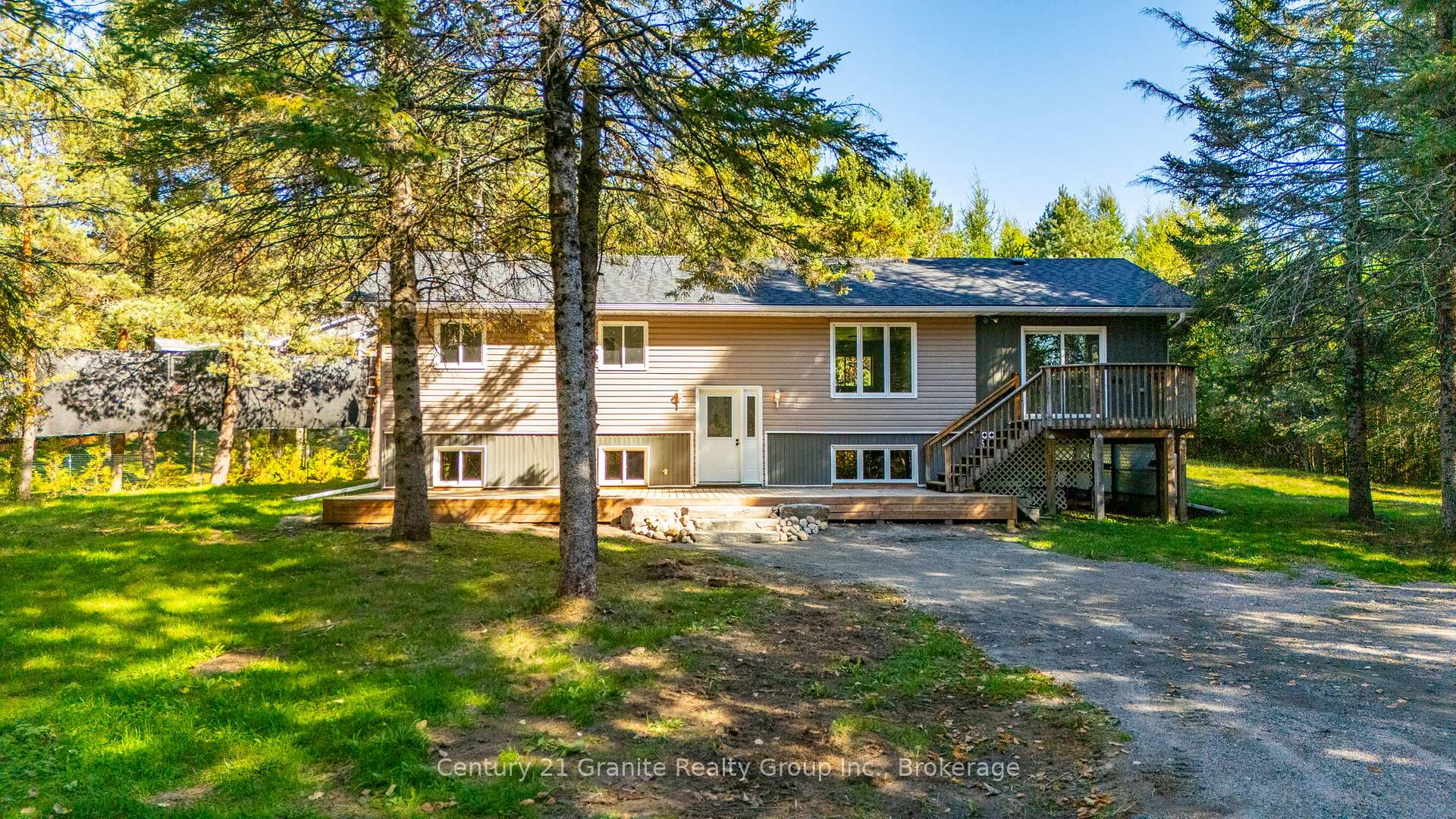 Photo 1 of 4739 Gelert Road, Minden Hills, Snowdon — HOMEH