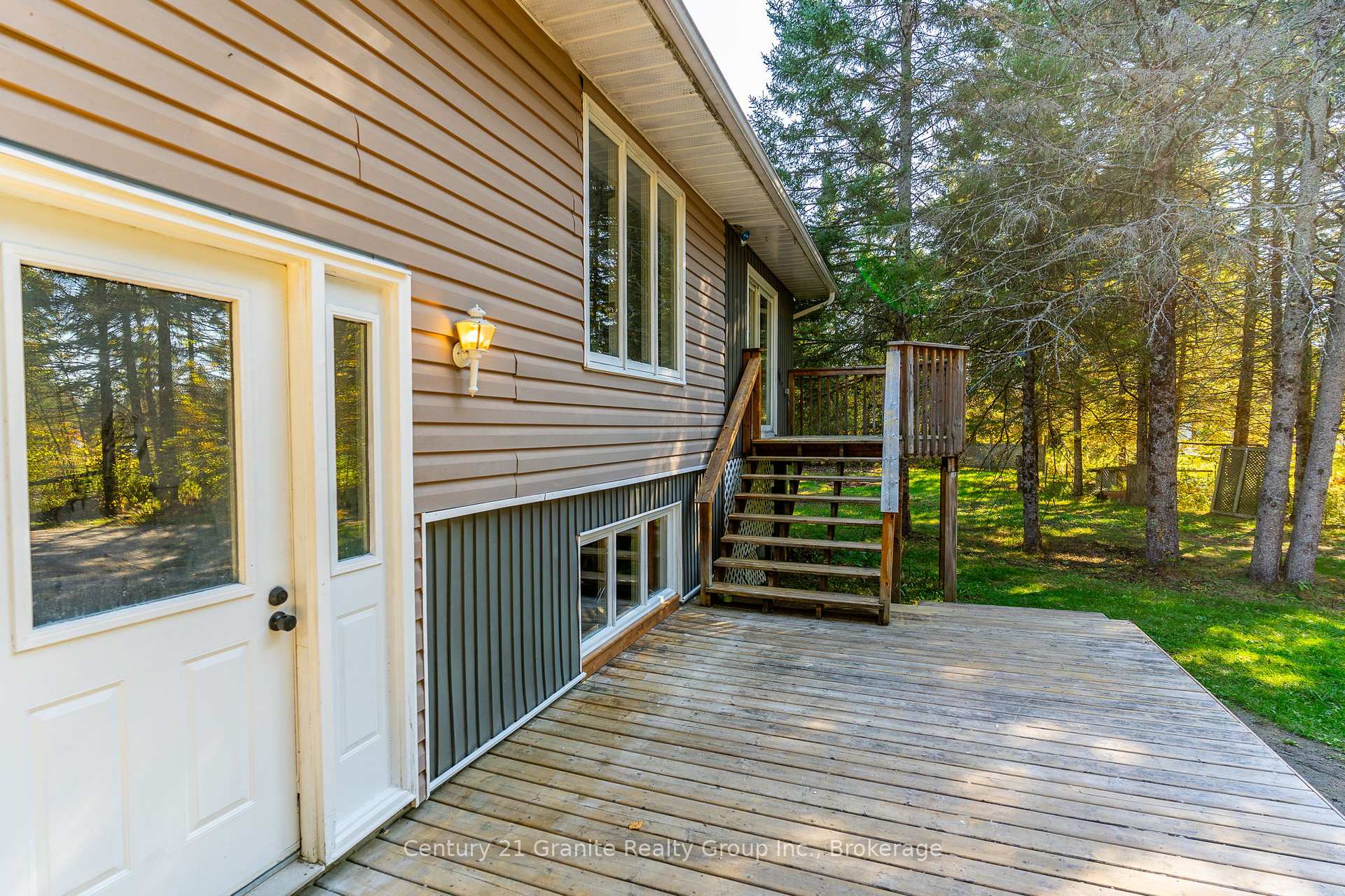 Photo 9 of 4739 Gelert Road, Minden Hills, Snowdon — HOMEH