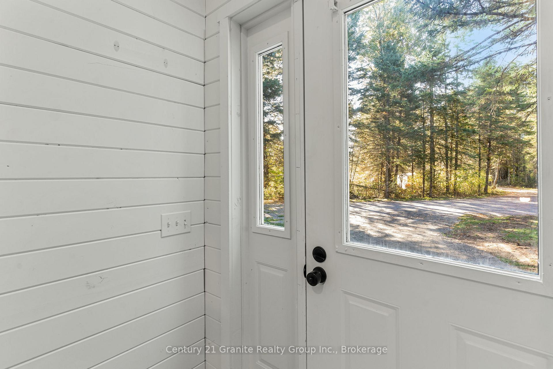 Photo 10 of 4739 Gelert Road, Minden Hills, Snowdon — HOMEH