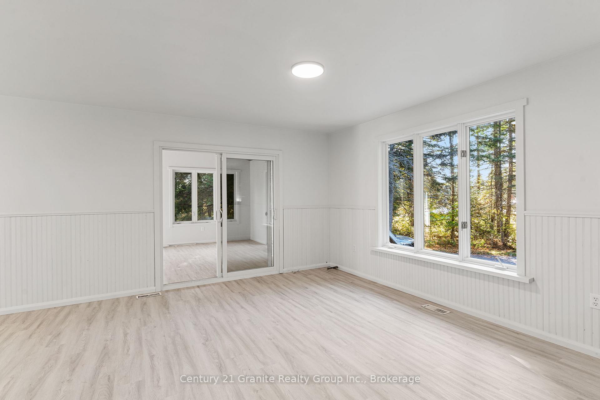 Photo 12 of 4739 Gelert Road, Minden Hills, Snowdon — HOMEH