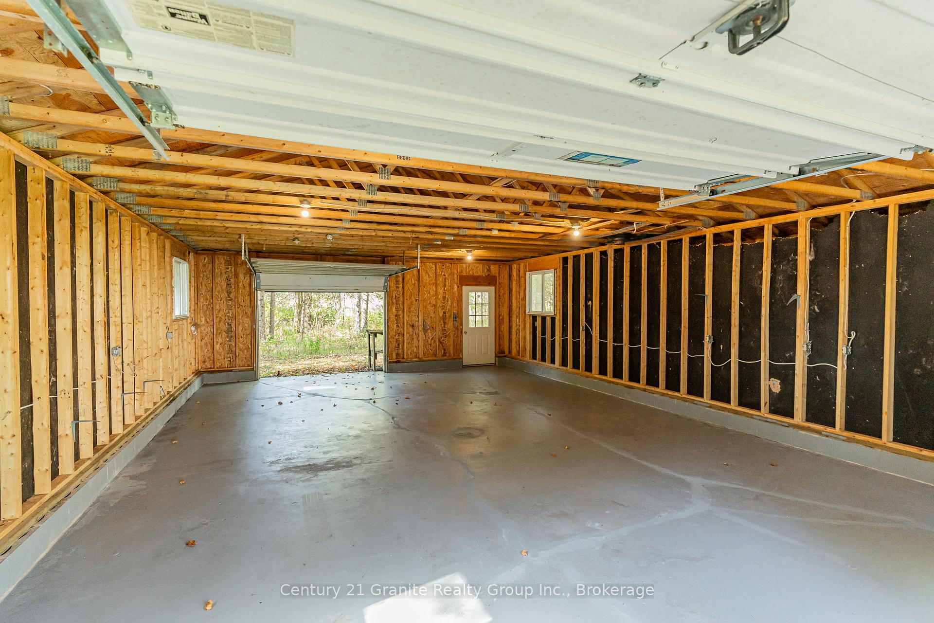Photo 43 of 4739 Gelert Road, Minden Hills, Snowdon — HOMEH