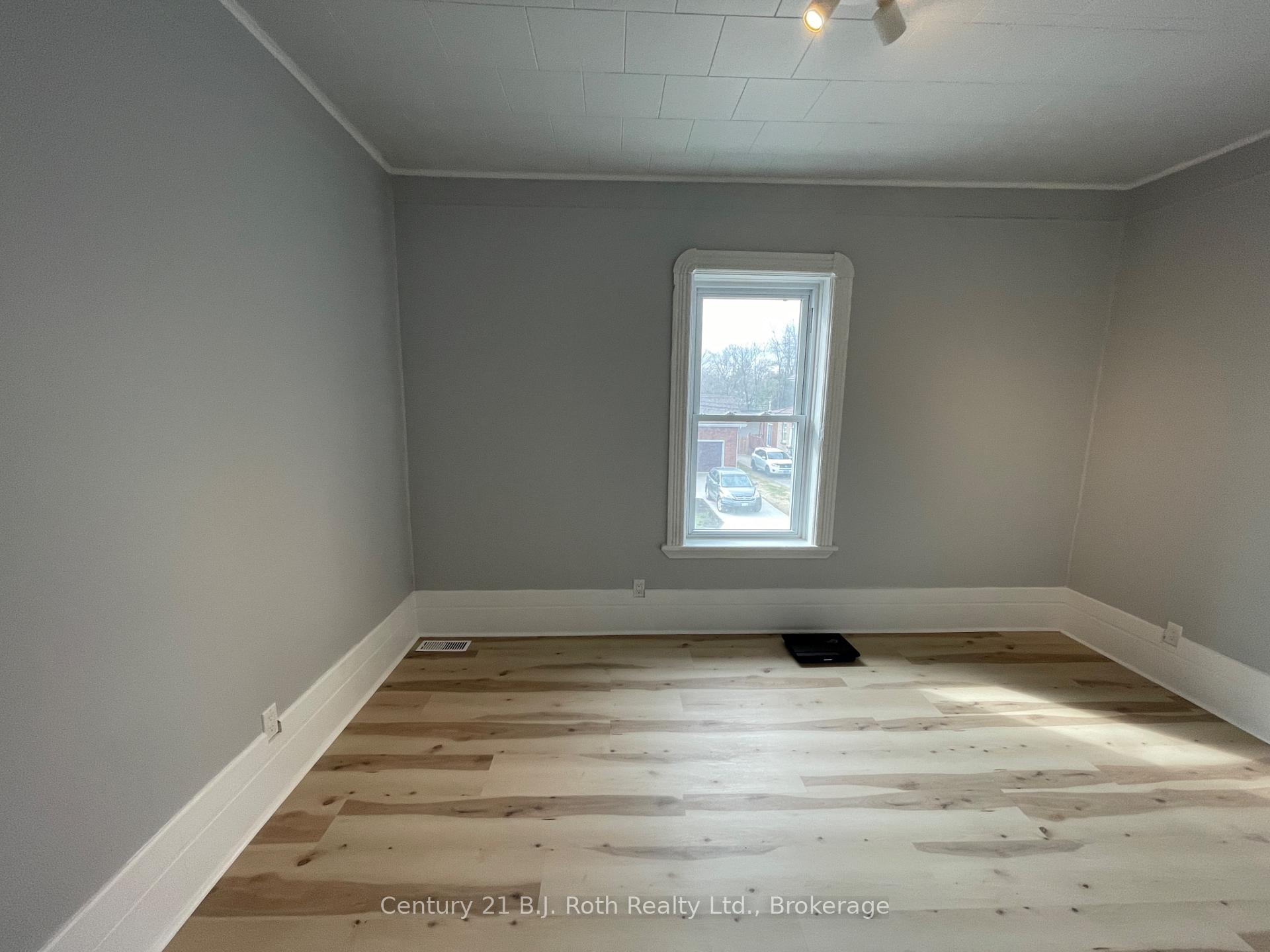 Photo 8 of 442 Midland Avenue, Midland — HOMEH
