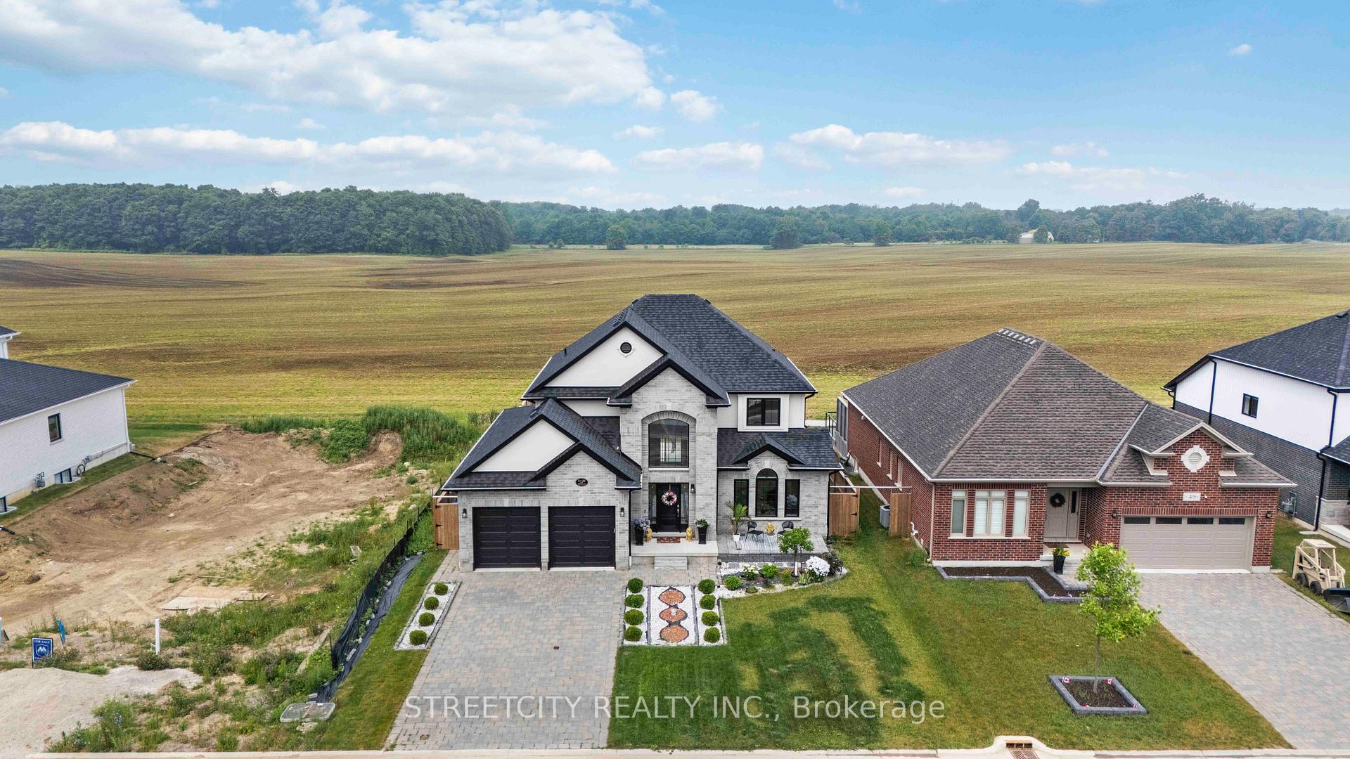 Photo 1 of 53 Arrowwood Path, Middlesex Centre, Ilderton — HOMEH