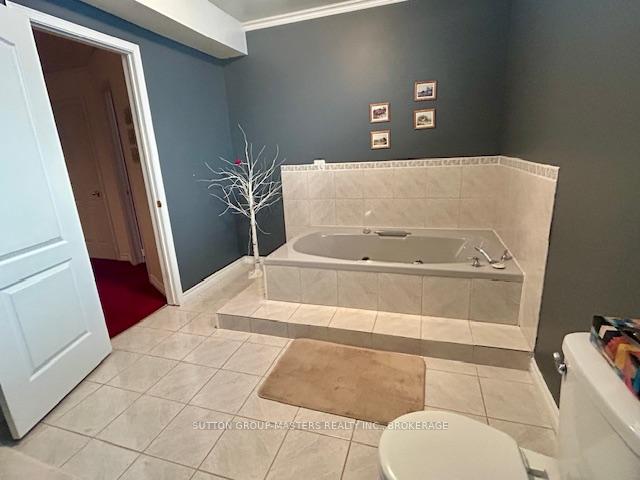 Photo 31 of 1393 Fisher Crescent, Kingston, City Southwest — HOMEH