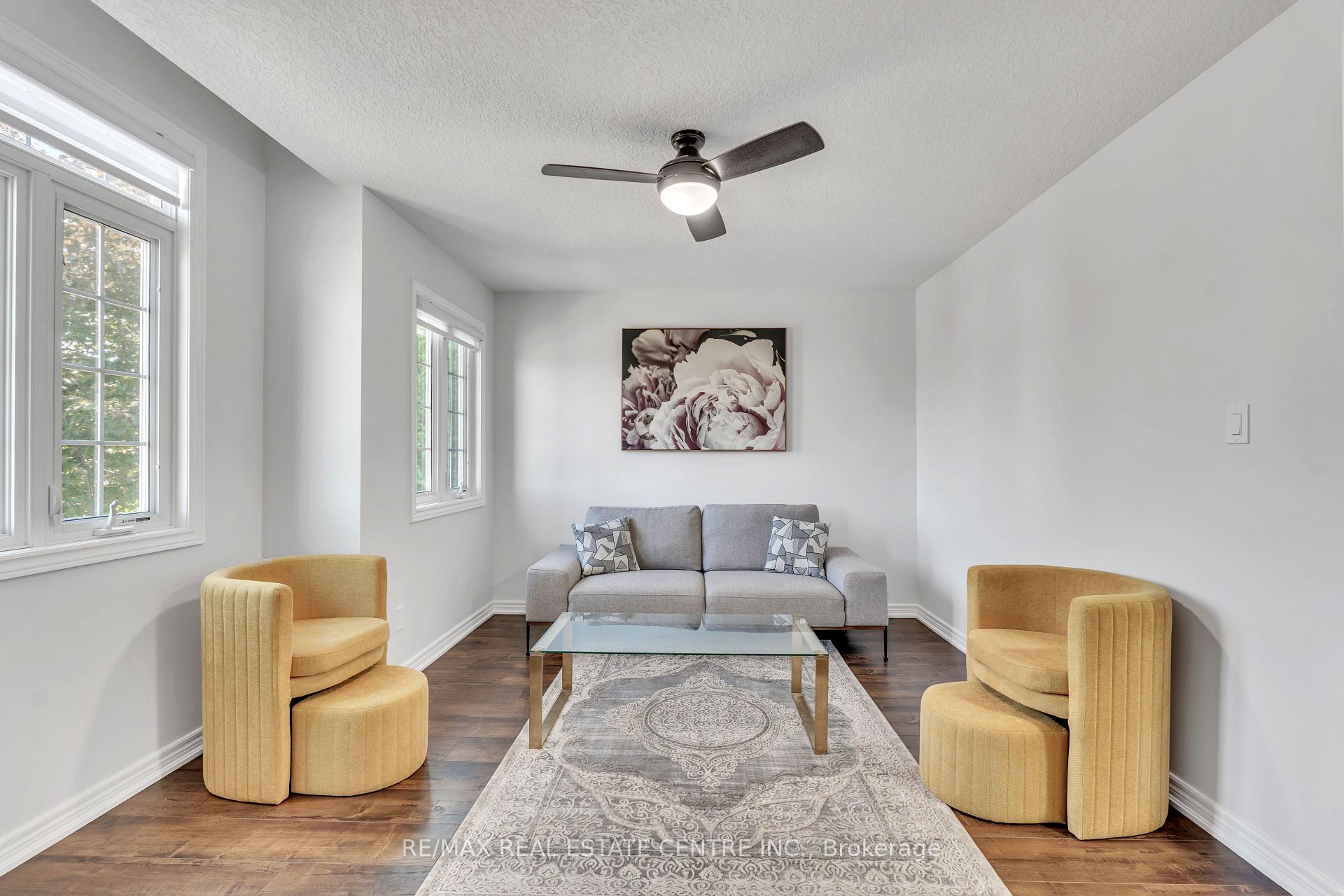 Photo 18 of 48 Isaiah Drive W, Kitchener — HOMEH