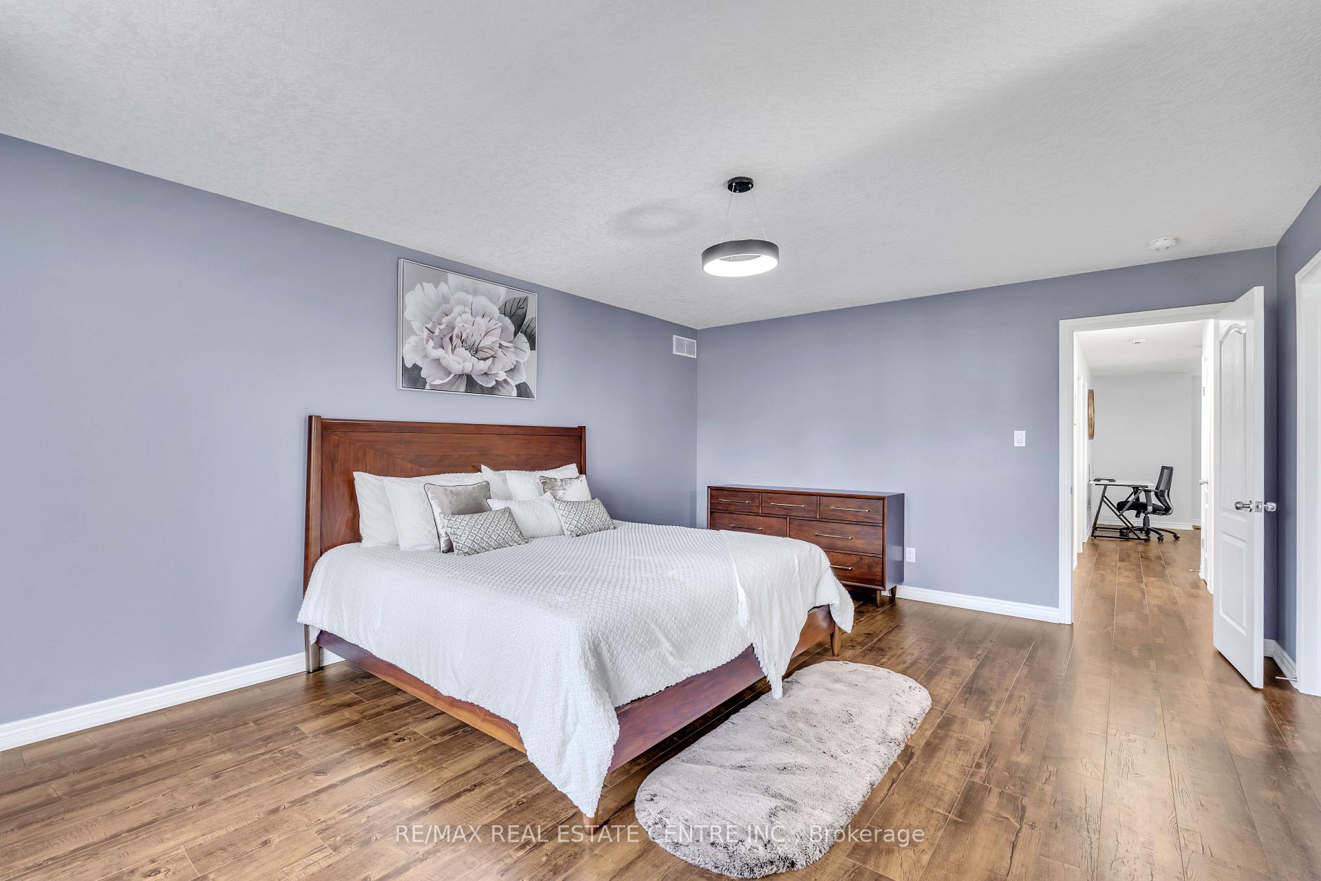 Photo 27 of 48 Isaiah Drive W, Kitchener — HOMEH