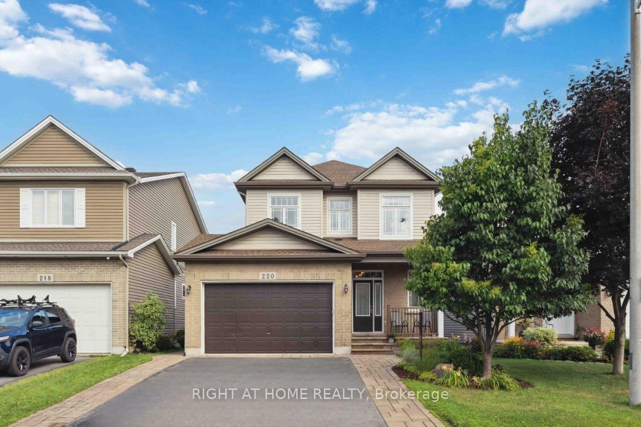 Photo 1 of 220 Celtic Ridge Crescent, Ottawa, Kanata - Morgan's Grant/South March — HOMEH