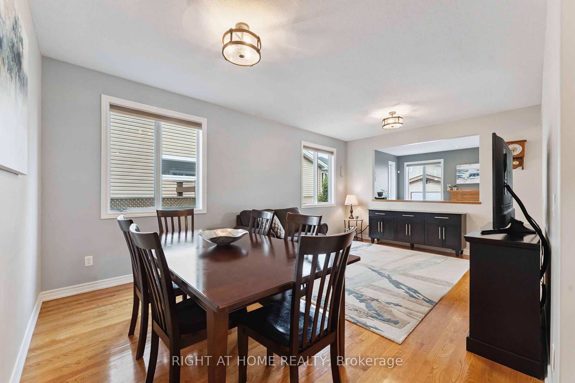 Photo 6 of 220 Celtic Ridge Crescent, Ottawa, Kanata - Morgan's Grant/South March — HOMEH