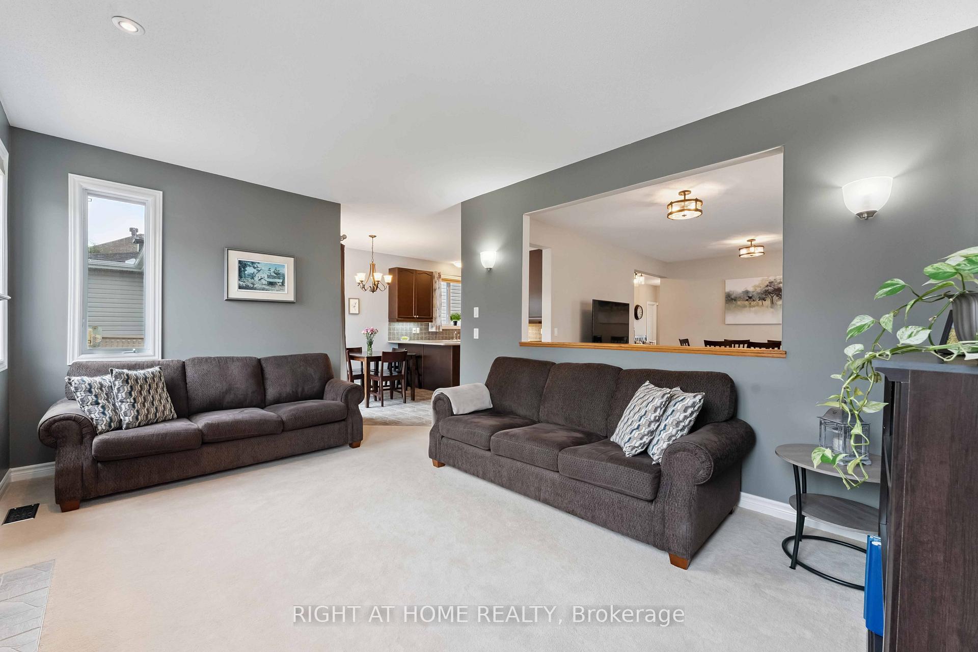 Photo 17 of 220 Celtic Ridge Crescent, Ottawa, Kanata - Morgan's Grant/South March — HOMEH