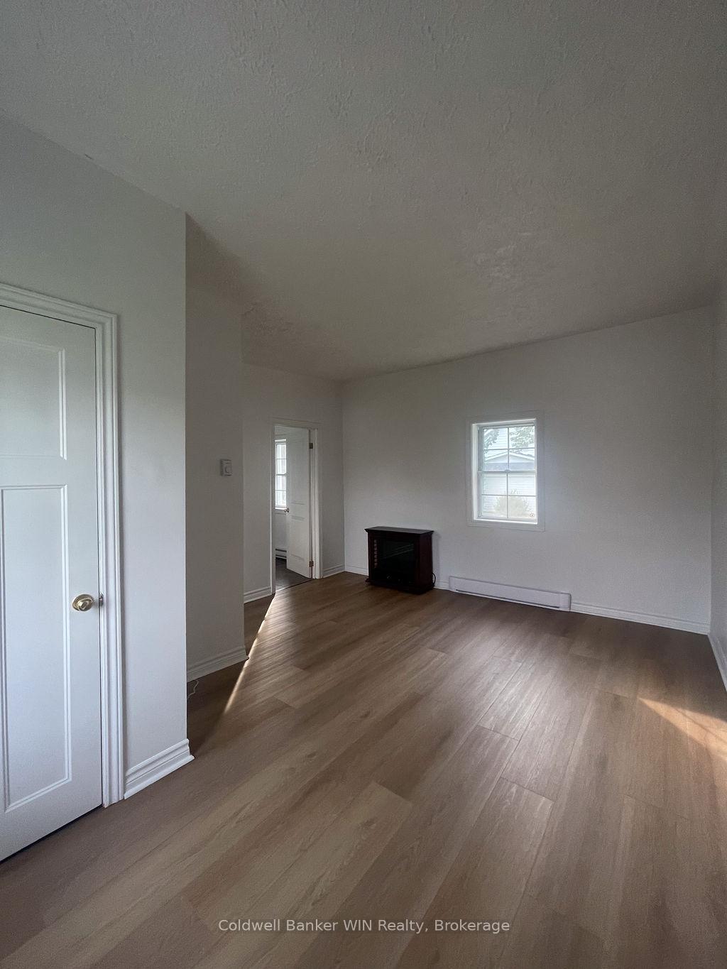 Photo 11 of Unit 2, 16 Queen Street N, Minto — HOMEH