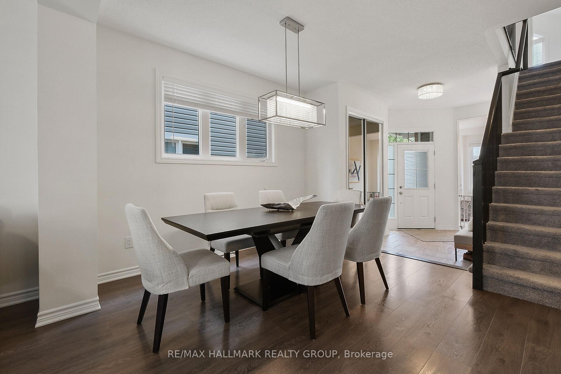 Photo 8 of 995 Shimmerton Circle, Ottawa, Kanata - Emerald Meadows/Trailwest — HOMEH