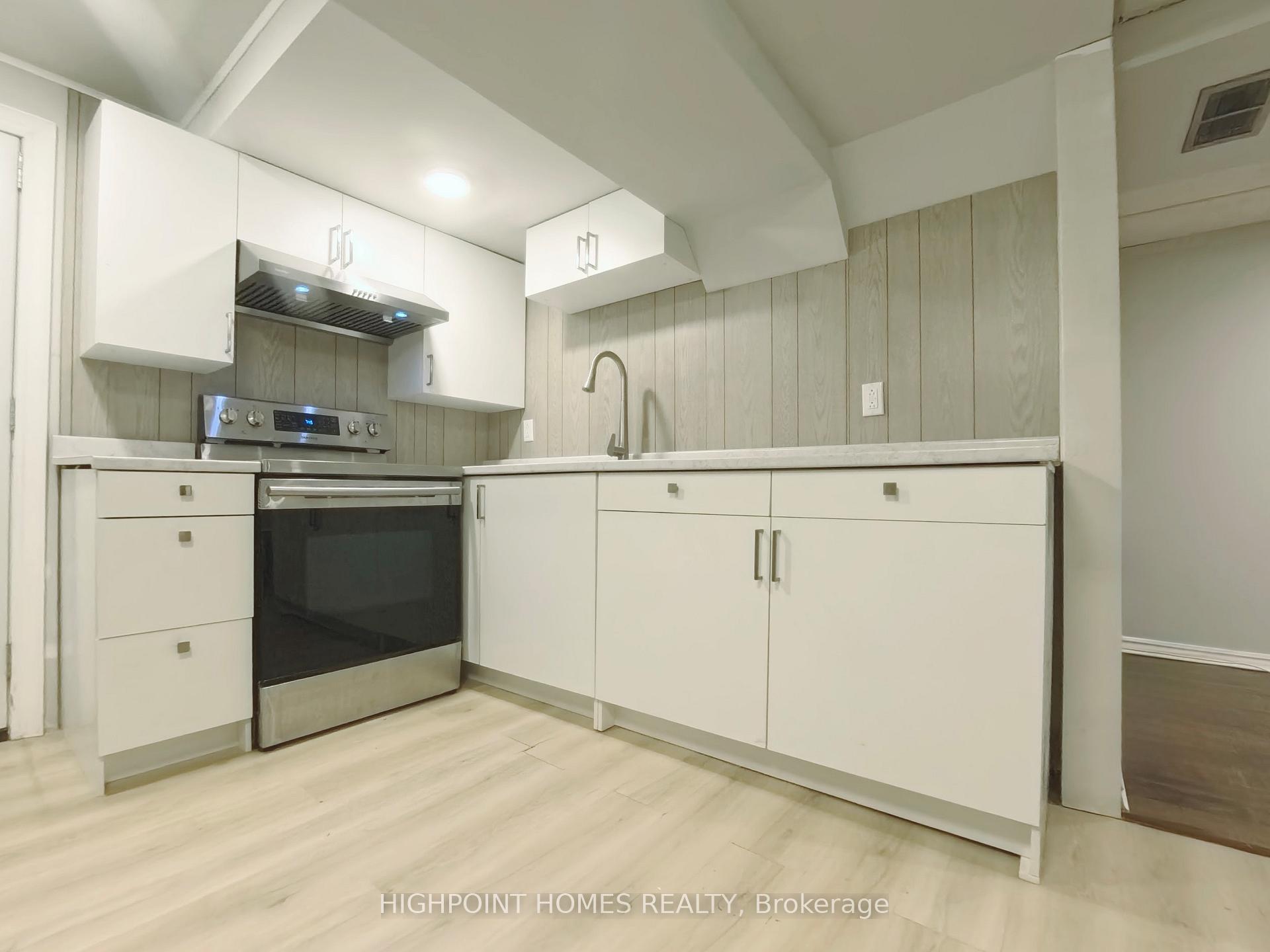 Photo 4 of Unit Basement, 56 Castle Harbour Lane, Markham, Bayview Fairway-Bayview Country Club Estates — HOMEH