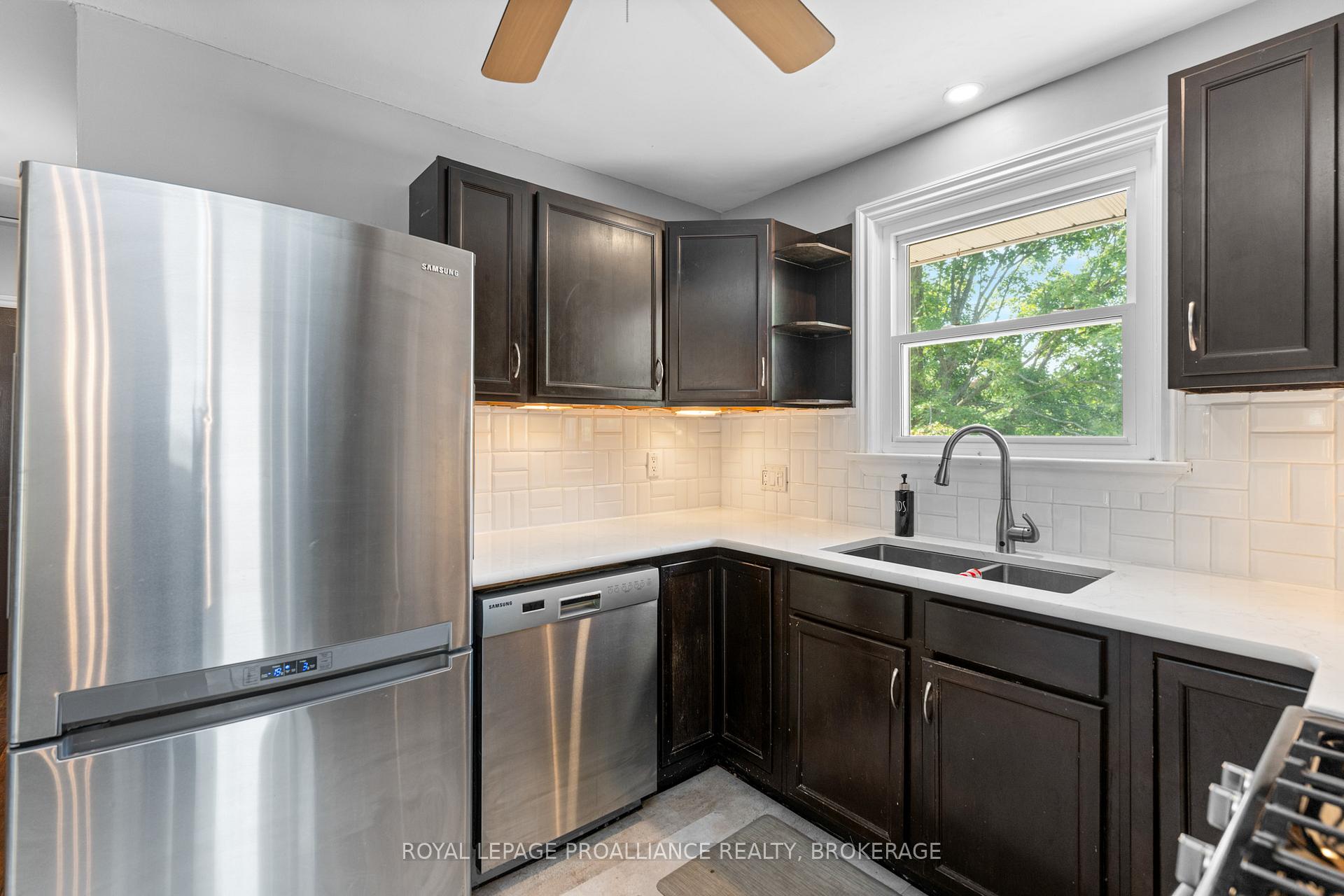 Photo 9 of 170 Indian Road, Kingston, West of Sir John A. Blvd — HOMEH