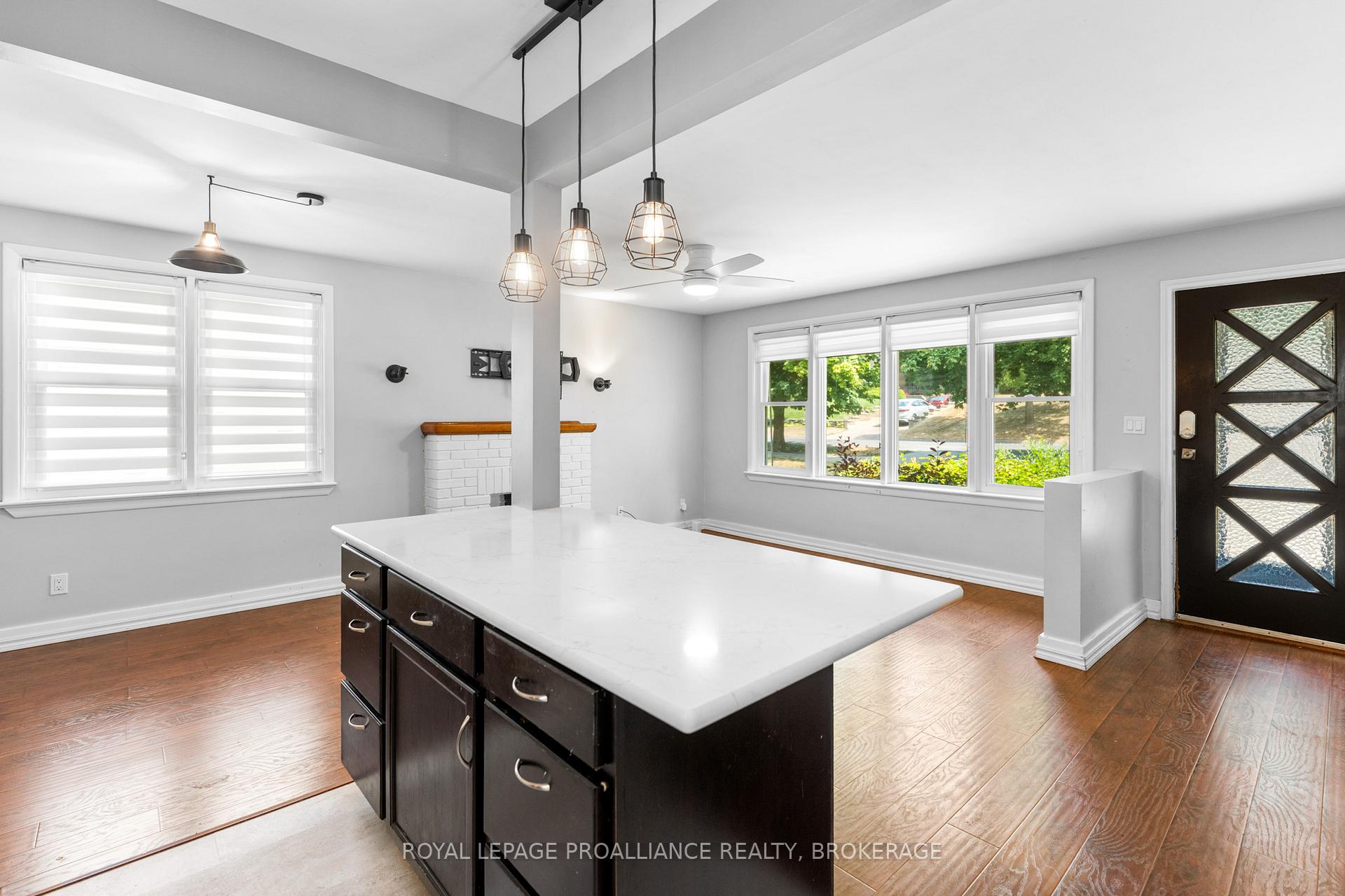 Photo 10 of 170 Indian Road, Kingston, West of Sir John A. Blvd — HOMEH