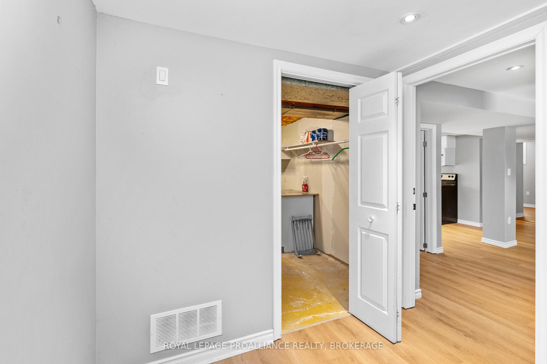 Photo 21 of 170 Indian Road, Kingston, West of Sir John A. Blvd — HOMEH
