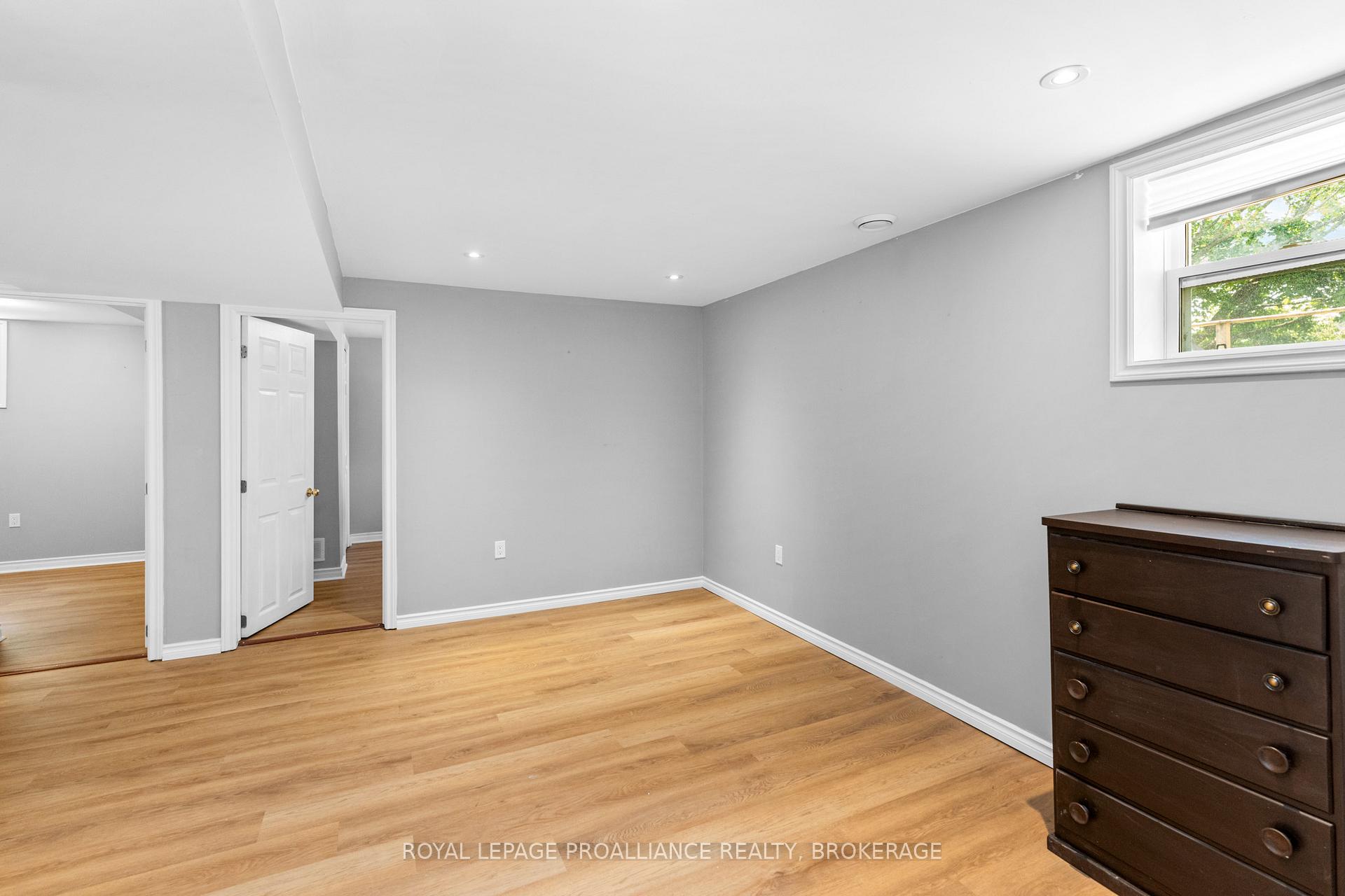 Photo 27 of 170 Indian Road, Kingston, West of Sir John A. Blvd — HOMEH