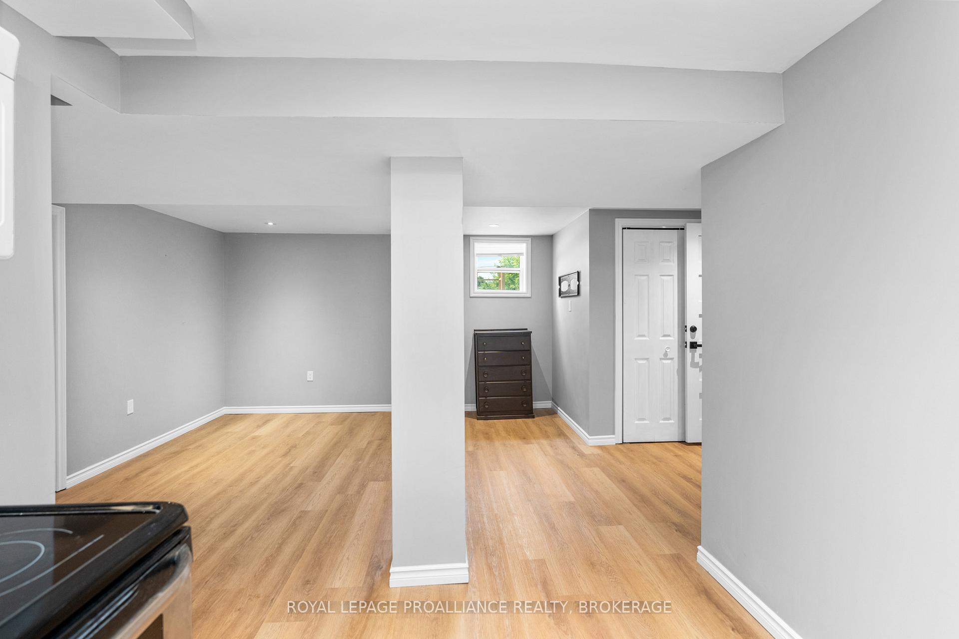 Photo 30 of 170 Indian Road, Kingston, West of Sir John A. Blvd — HOMEH