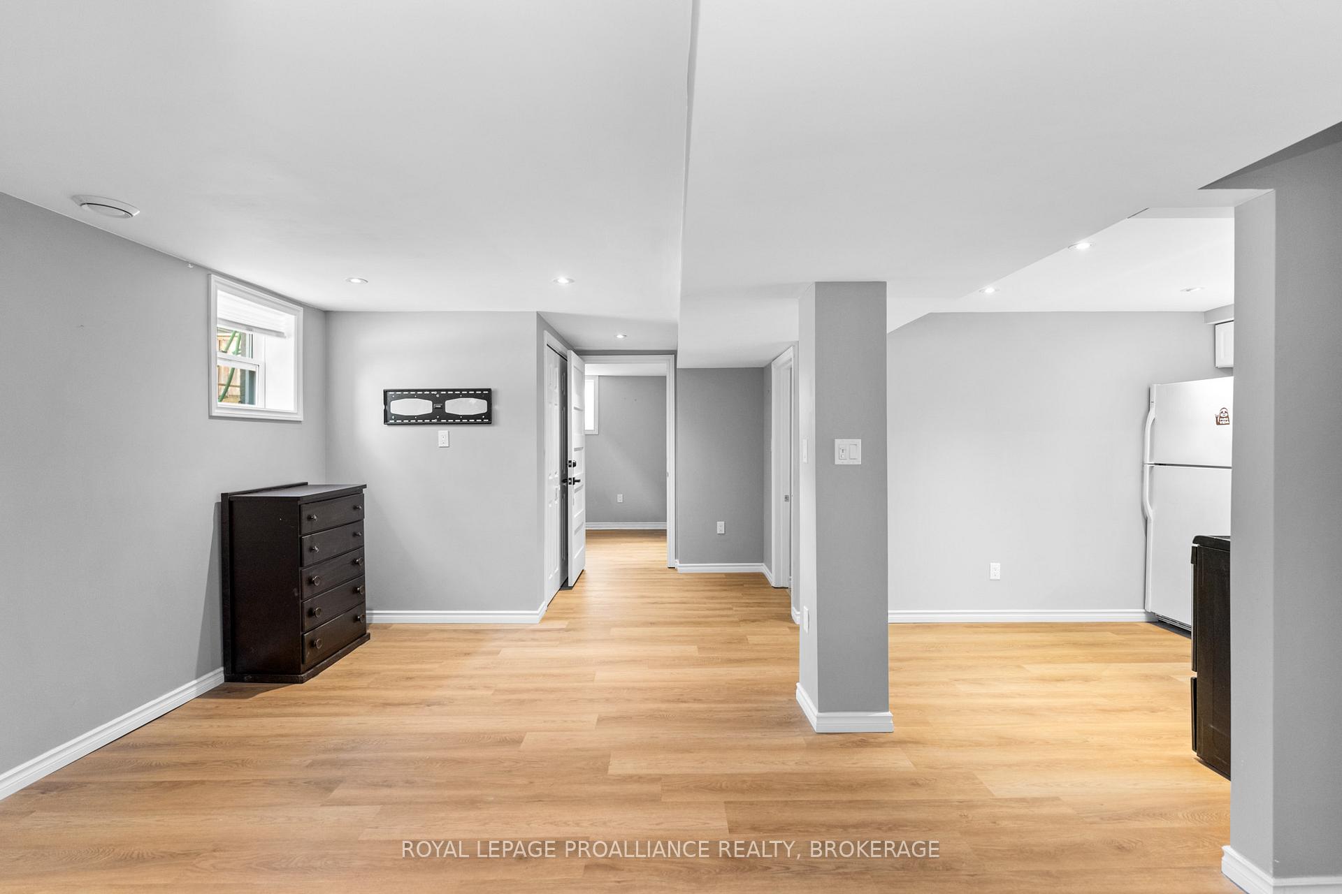 Photo 33 of 170 Indian Road, Kingston, West of Sir John A. Blvd — HOMEH