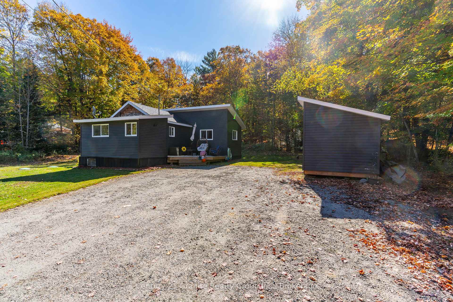 Photo 4 of 1297 Hamilton Road, Minden Hills, Snowdon — HOMEH