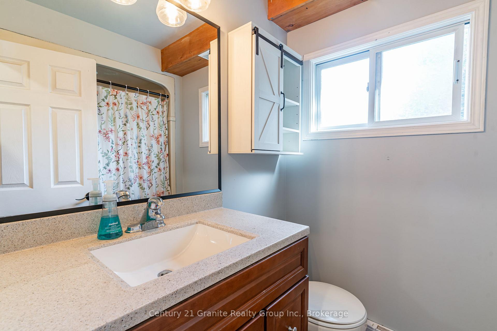 Photo 14 of 1297 Hamilton Road, Minden Hills, Snowdon — HOMEH
