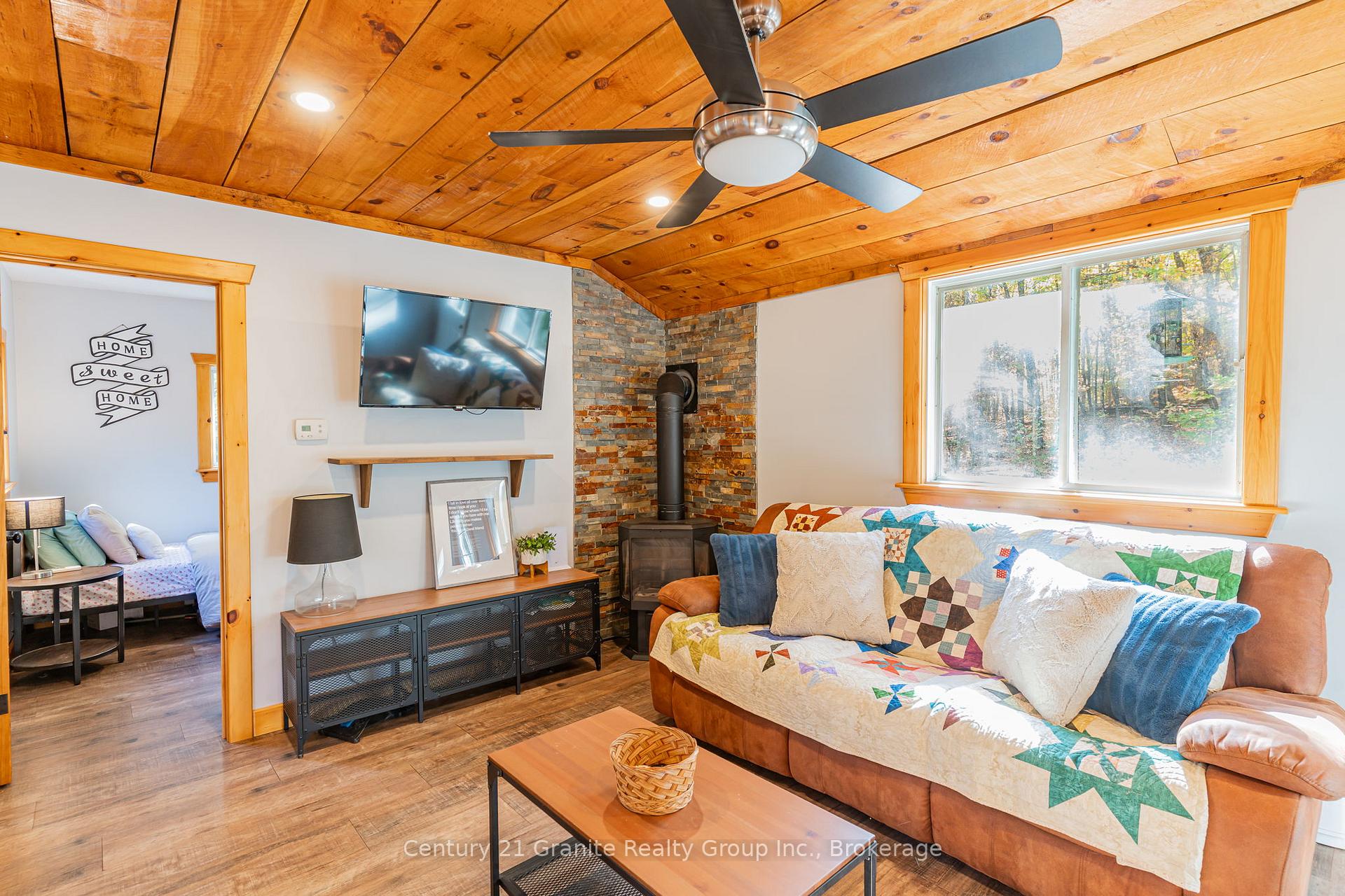 Photo 15 of 1297 Hamilton Road, Minden Hills, Snowdon — HOMEH