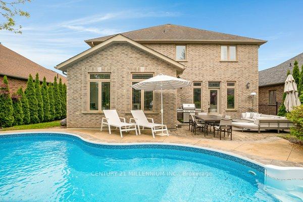 Photo 44 of 7 Jacob Gingrich Drive, Kitchener — HOMEH