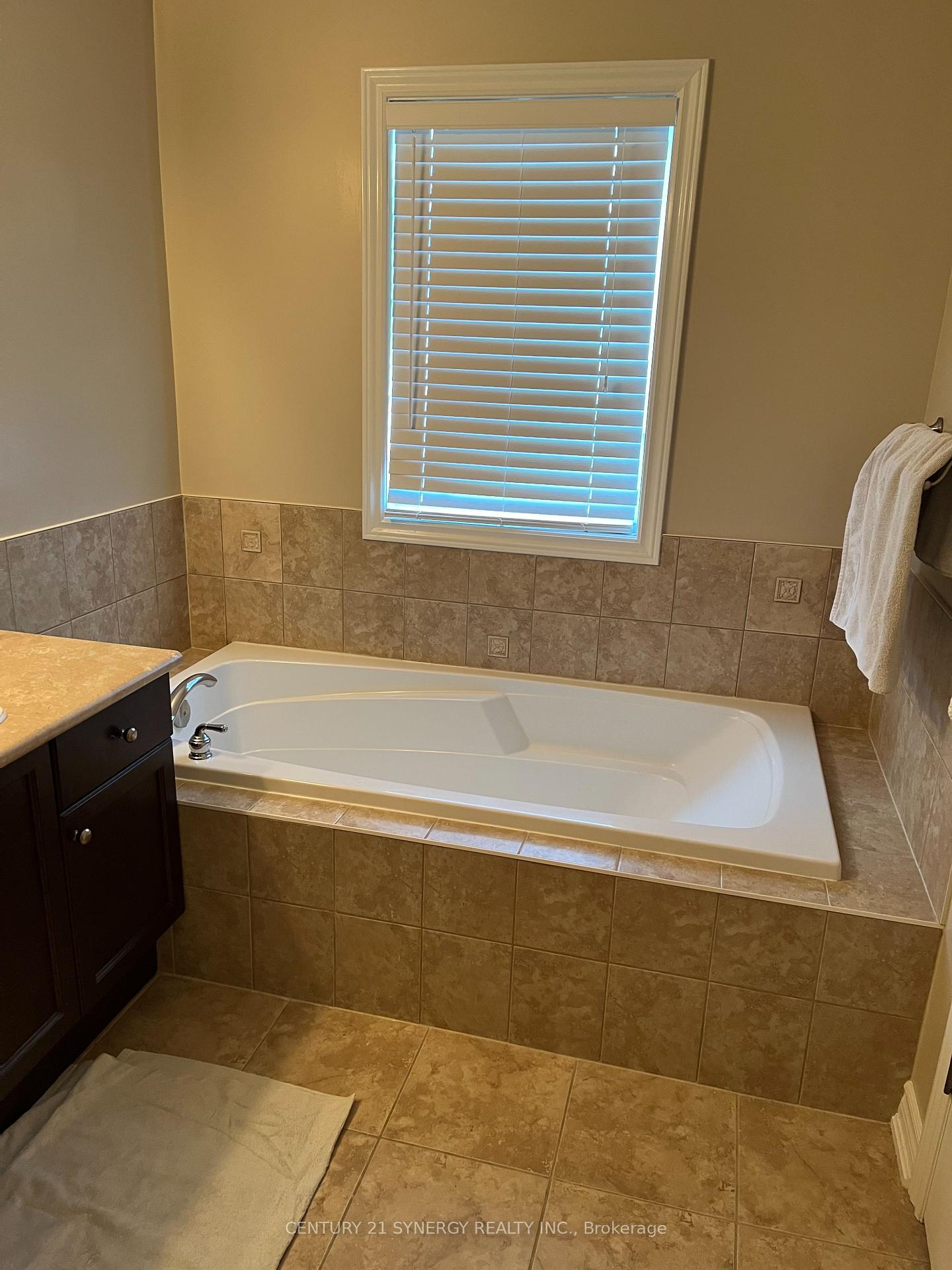 Photo 17 of 347 Glenbrae Avenue, Ottawa, Kanata - Morgan's Grant/South March — HOMEH