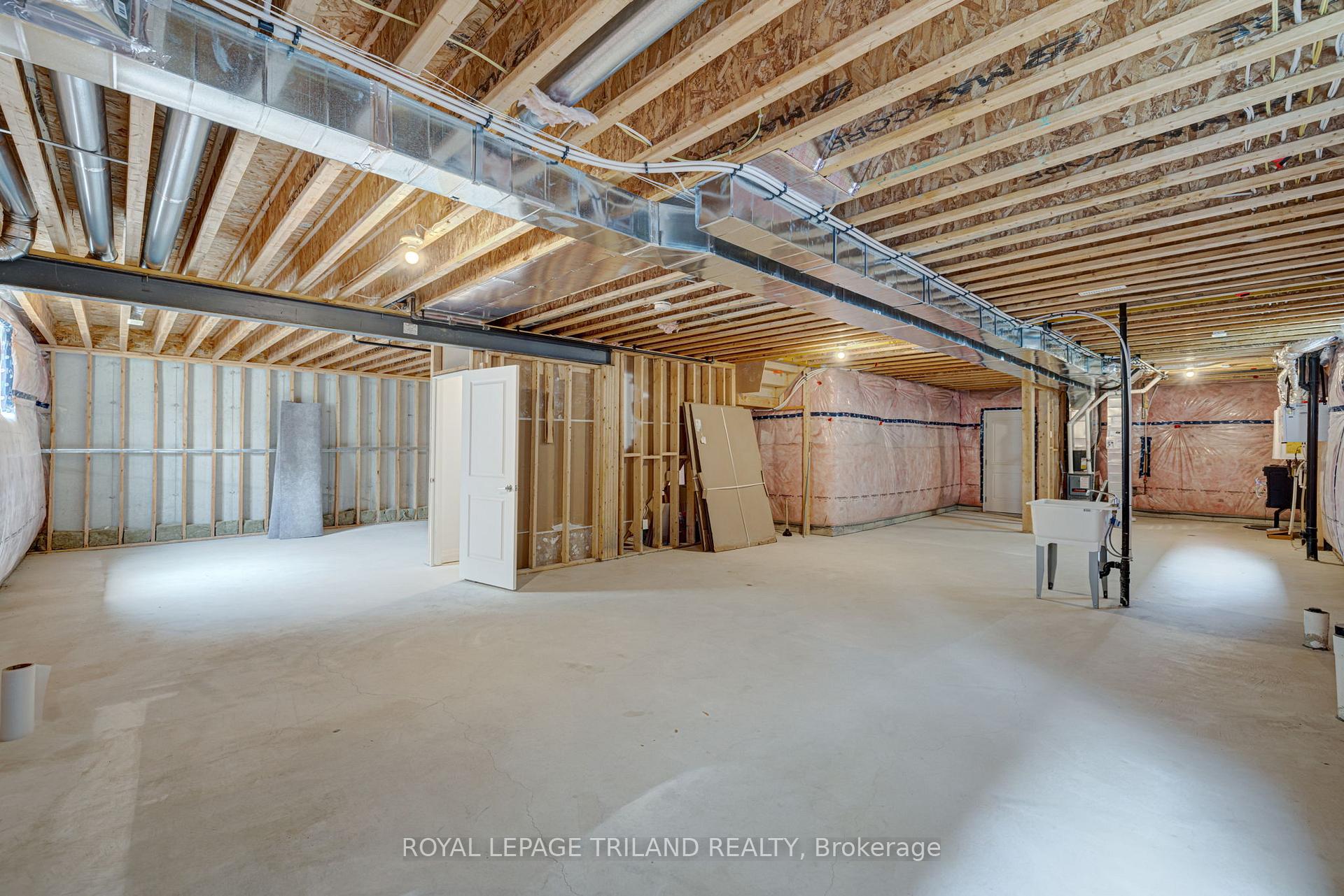 Photo 26 of Unit 131, 9861 Glendon Drive, Middlesex Centre, Komoka — HOMEH