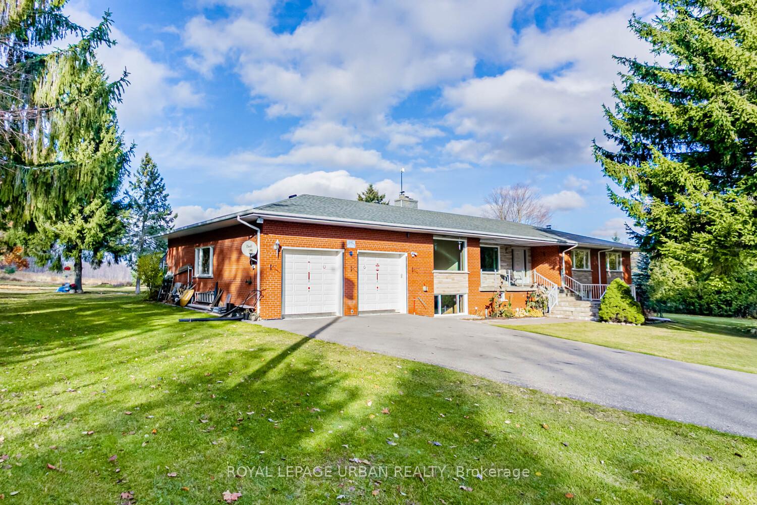 Photo 2 of 427371 25 Sideroad E, Mono, Rural Mono — HOMEH