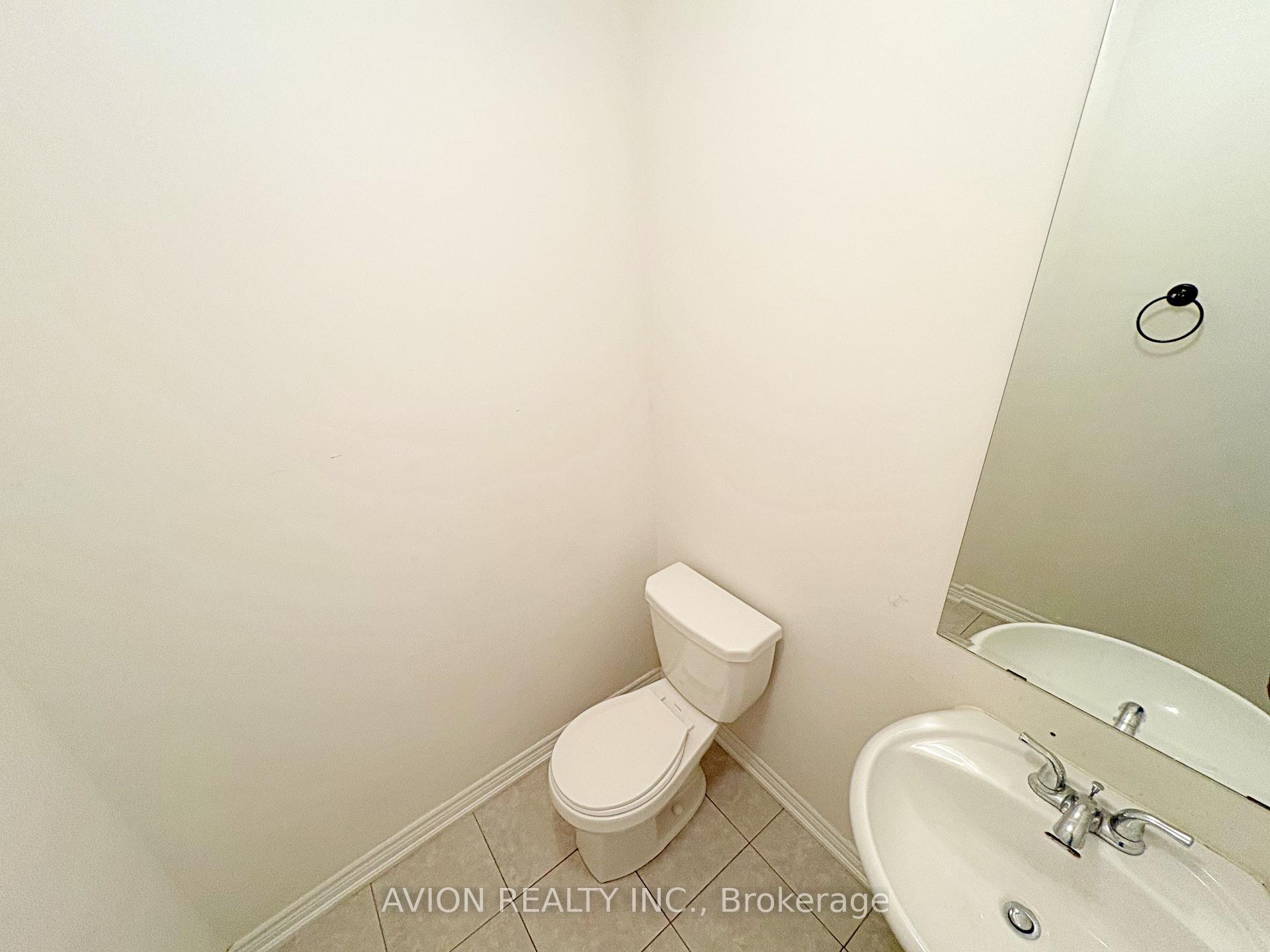 Photo 10 of 68 Collier Crescent, Markham, Wismer — HOMEH