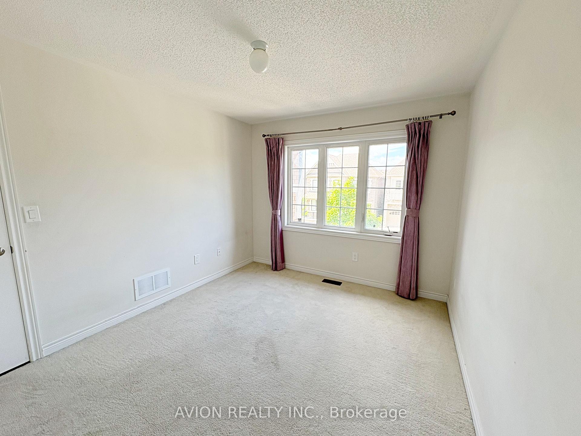 Photo 20 of 68 Collier Crescent, Markham, Wismer — HOMEH