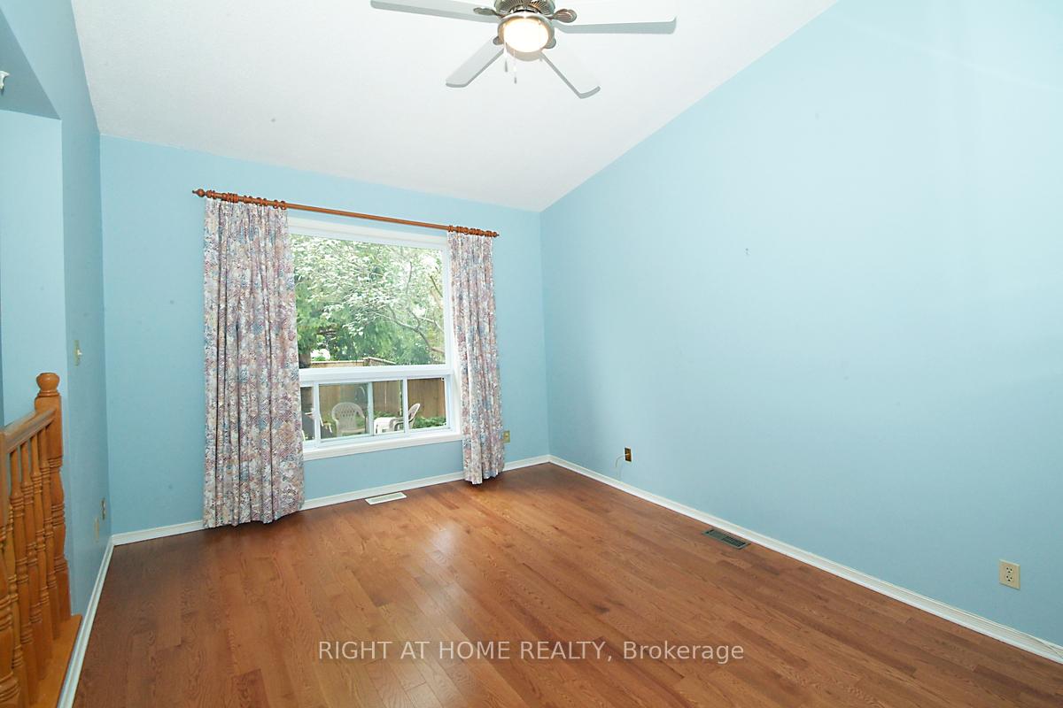 Photo 7 of 57 Shearer Crescent, Ottawa, Kanata - Katimavik — HOMEH