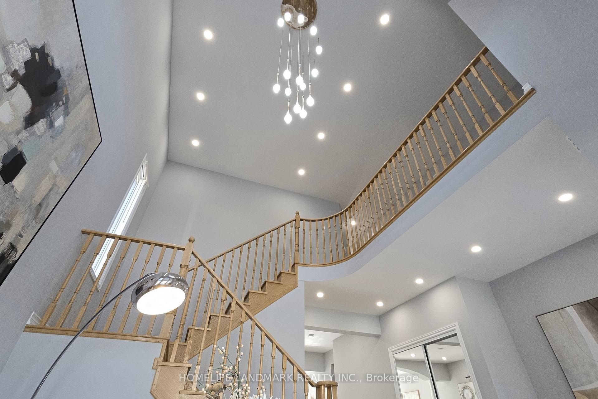 Photo 7 of 102 Evershot Crescent, Markham, Wismer — HOMEH