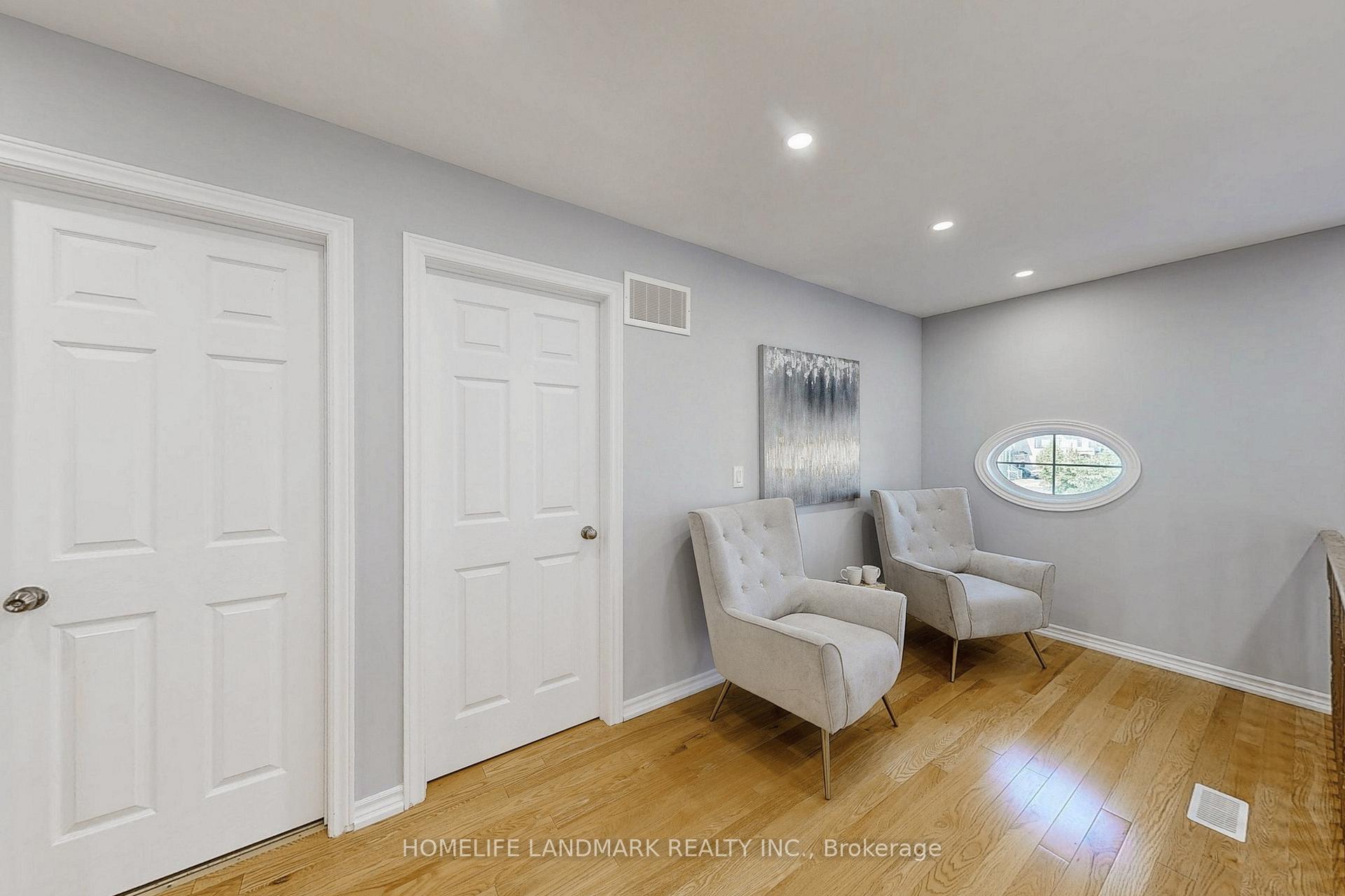 Photo 10 of 102 Evershot Crescent, Markham, Wismer — HOMEH
