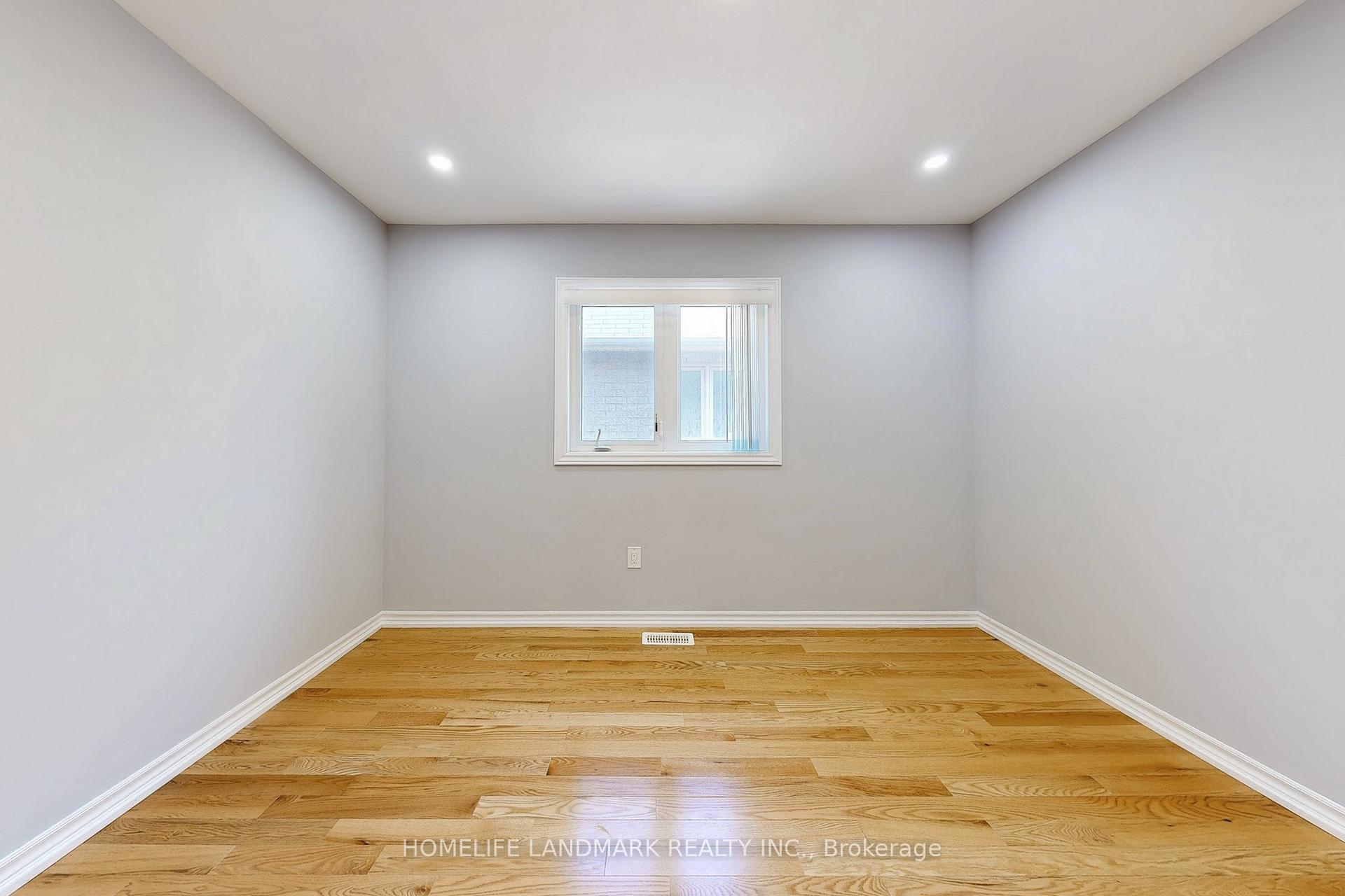 Photo 18 of 102 Evershot Crescent, Markham, Wismer — HOMEH